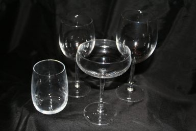 Lot de verres avec coupe